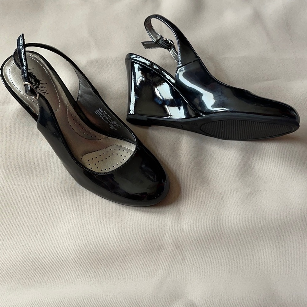 DexFlex by Dexter Women’s Wedge Shoes Size 5.5 W